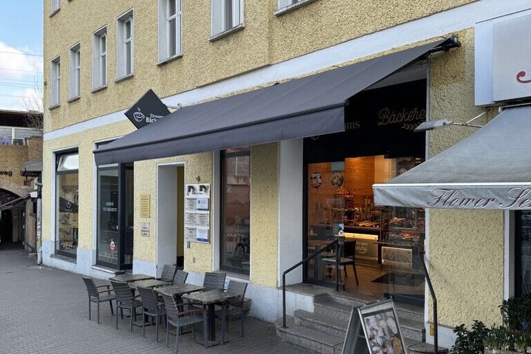 Markise der Dreams Bäckerei